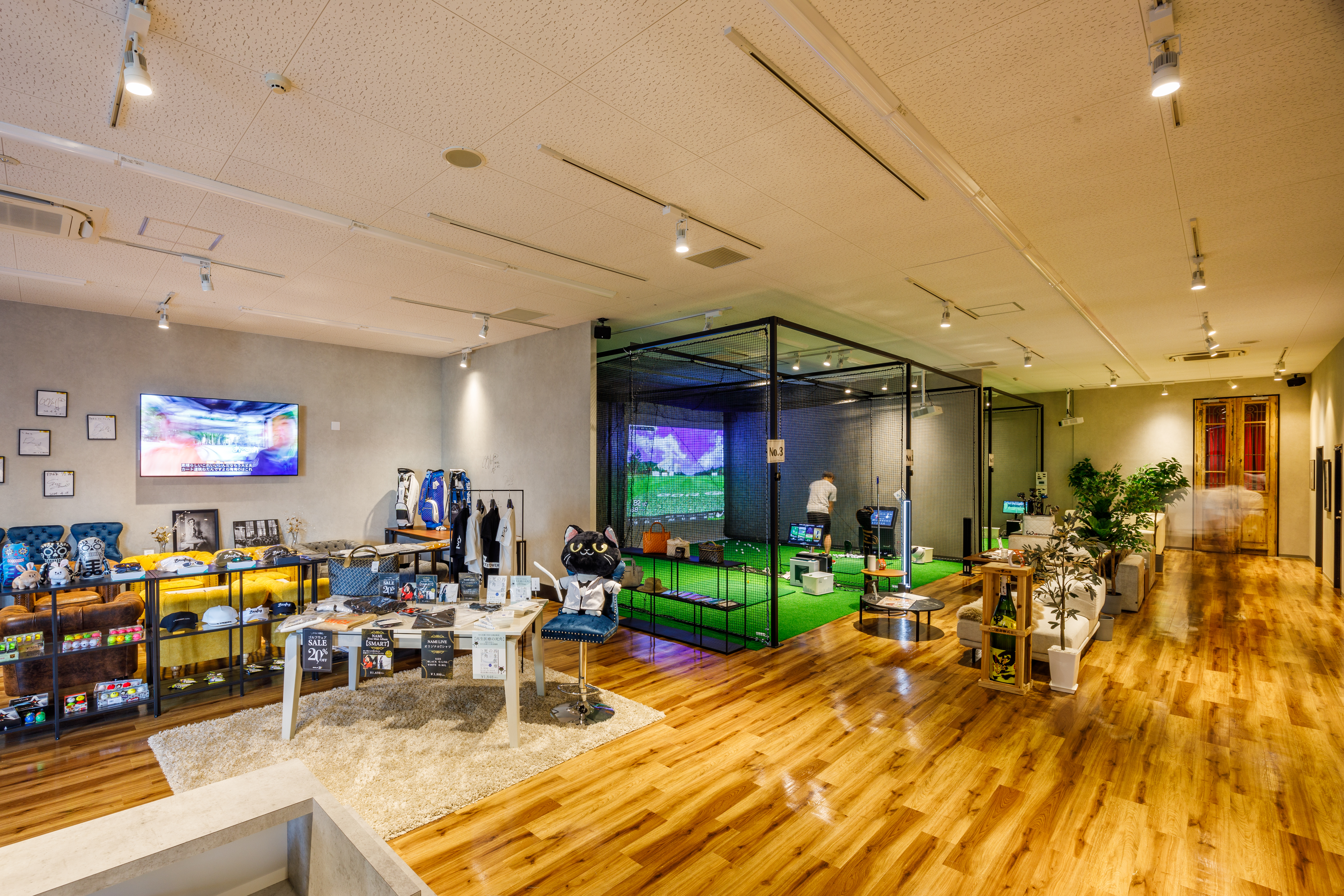 Park72 | 福岡市の香椎照葉にある複合移設 (猫カフェ/シミュレーションゴルフ/dinning Bar)